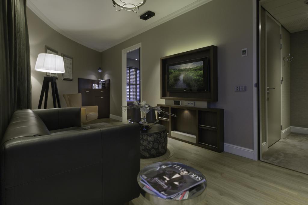 Hotel Dux Roermond Quarto foto