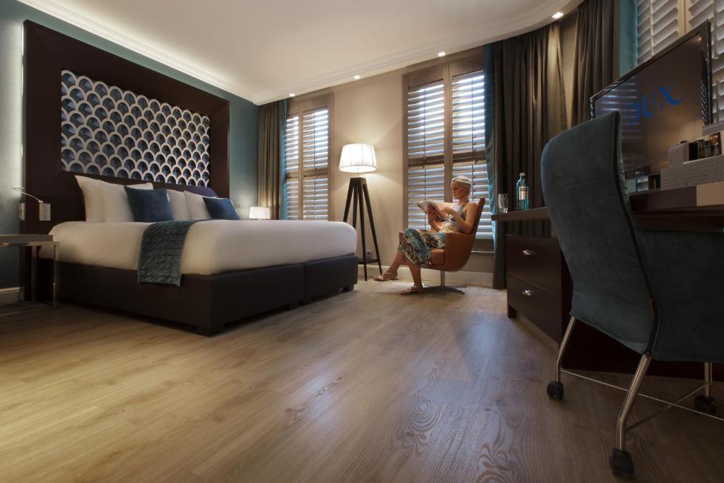 Hotel Dux Roermond Quarto foto